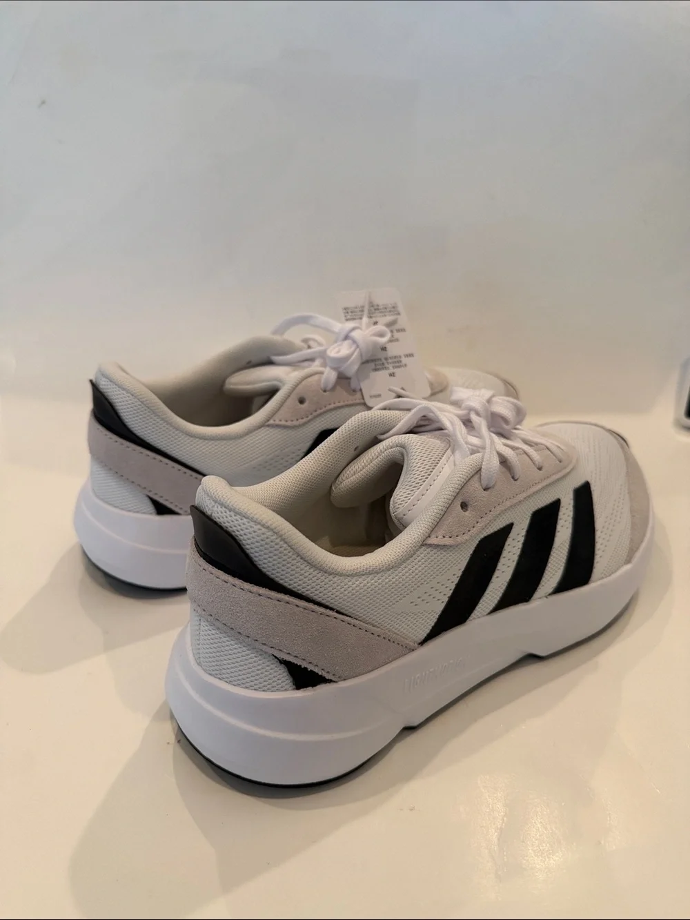 NWT Adidas White and Black Casual LightShift Running Shoes Size 8.5